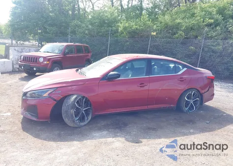 2023 Nissan Altima Sr Fwd z USA, uszkodzony, nr VIN 1N4BL4CV7PN300541